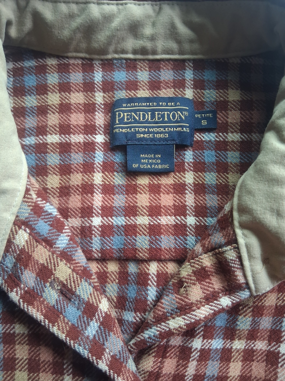 Vintage Pendleton Women’s Petite S Plaid Wool Shirt Rust Blue Cream Fall Classic